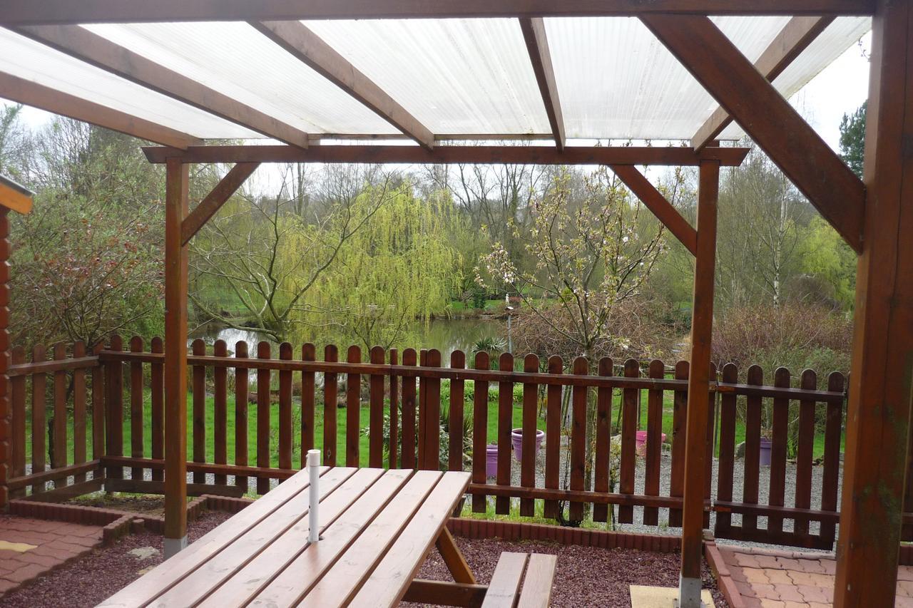 Mobile Home Le Clos De See Cherence-le-Roussel Экстерьер фото