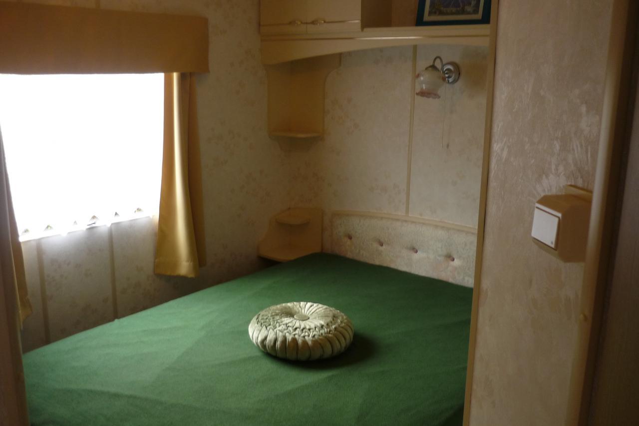 Mobile Home Le Clos De See Cherence-le-Roussel Экстерьер фото