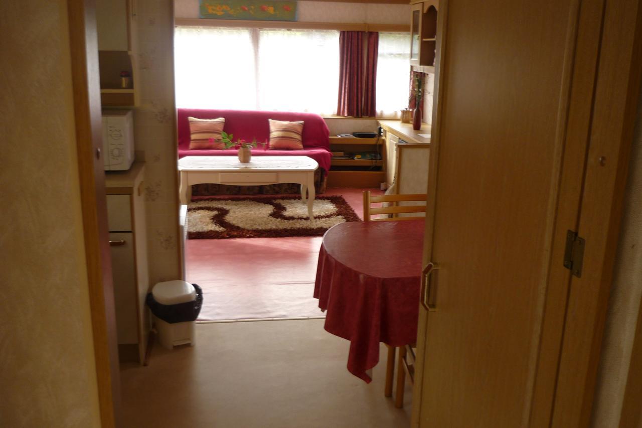 Mobile Home Le Clos De See Cherence-le-Roussel Экстерьер фото